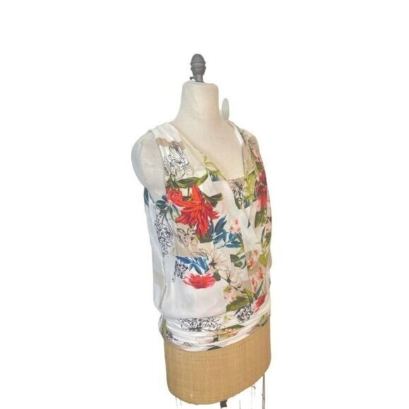 White House Black Market Sleeveless Tropical Floral Surplice Shell Top Medium - Picture 4 of 6
